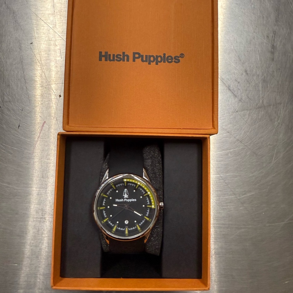 Hush Puppies Men's Classic Black and Yellow Watch